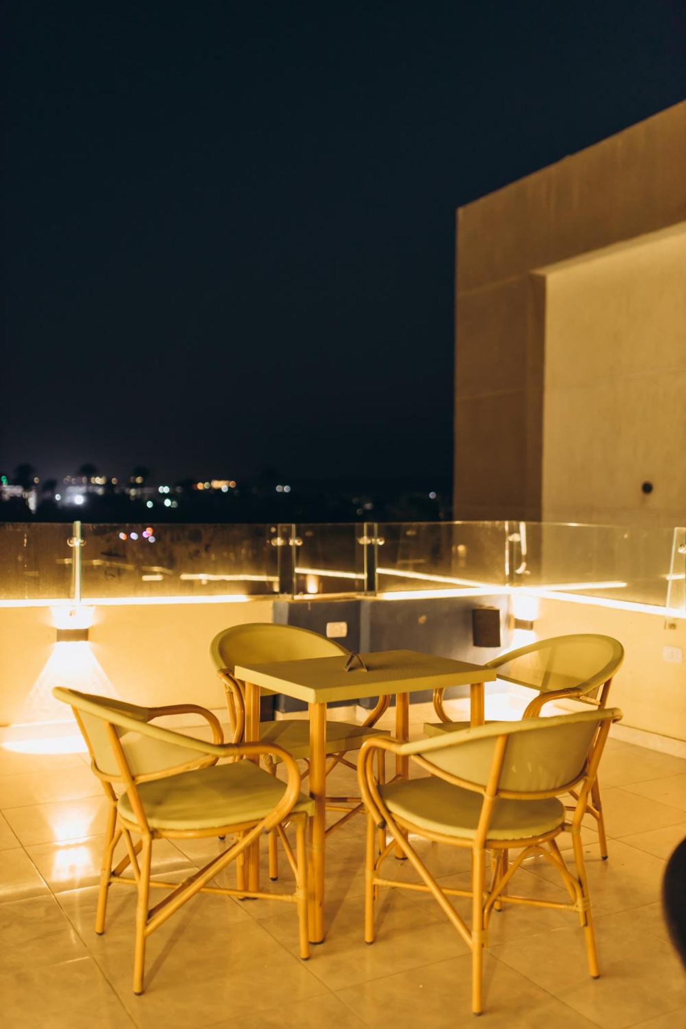 Готель Regent Pyramids View Kafrat al Jabal Екстер'єр фото